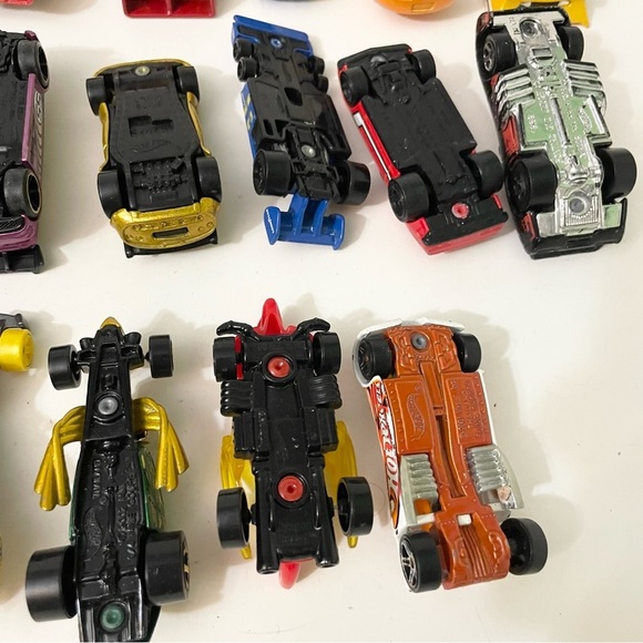 Lot of 23 Die-Cast Hot Wheels Toy Cars Diecast - Picture 12 of 16